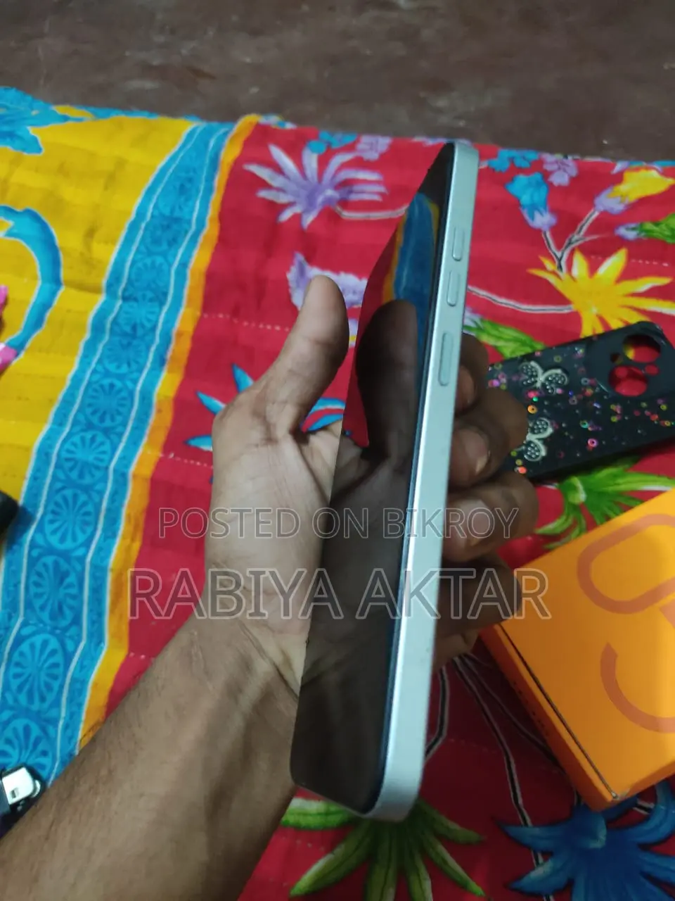 টেকনো স্পার্ক গো ১২৮ জিবি সাদা