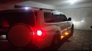 মিতসুবিশি পাজেরো ২০০৩ পার্ল
