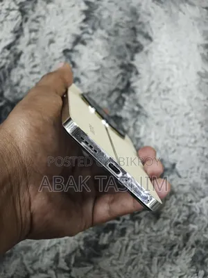 রিয়েলমি ১২+ ২৫৬ জিবি গোল্ড