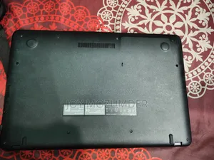 Laptop Asus Vivobook 15 4GB Intel Core i3 HDD+SSD 1T