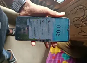 Vivo Y18 128 GB