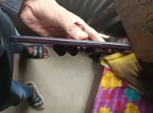 Vivo Y18 128 GB
