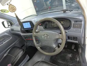 Toyota Noah 2007 White