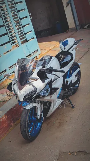 CFMoto 300SR 2025 White