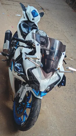 CFMoto 300SR 2025 White