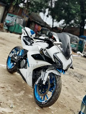CFMoto 300SR 2025 White