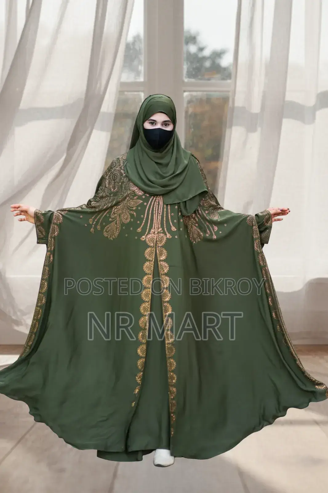 Luxury Persian Abaya Set – With Inner, Vest and Hijab