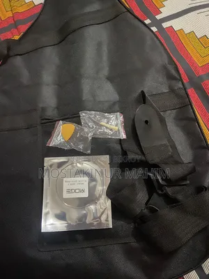 কম দামে গিটার Sell দেওয়া হবে ।