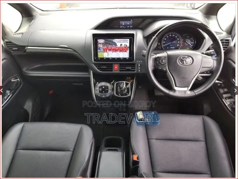 Toyota Esquire 2020 Pearl