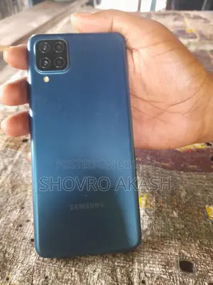 Samsung Galaxy A12 64 GB Blue