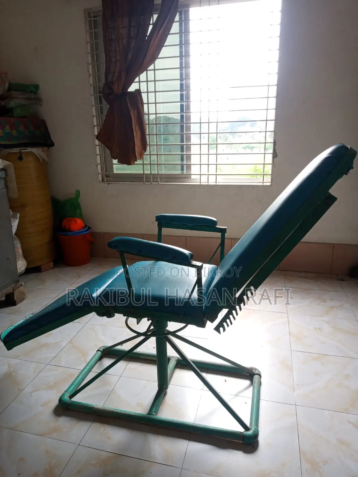 ম্যানুয়াল ডেন্টাল/বিউটি পার্লার চেয়ার