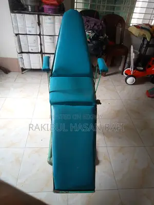 ম্যানুয়াল ডেন্টাল/বিউটি পার্লার চেয়ার