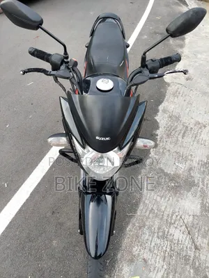 সুজুকি হায়াতে ২০১৫ ব্ল্যাক