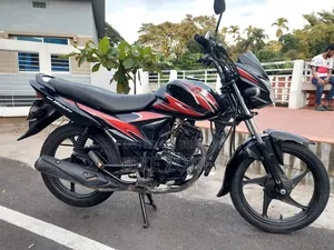 সুজুকি হায়াতে ২০১৫ ব্ল্যাক
