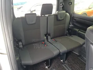 Toyota Noah 2021 Pearl