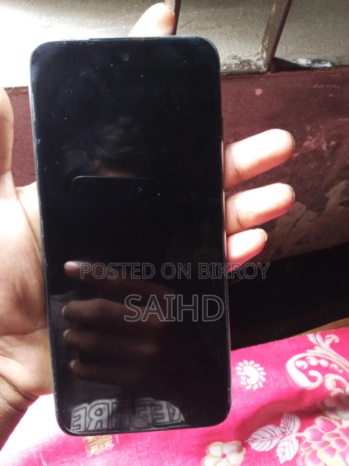 ইএল ১২৮ জিবি সাদা