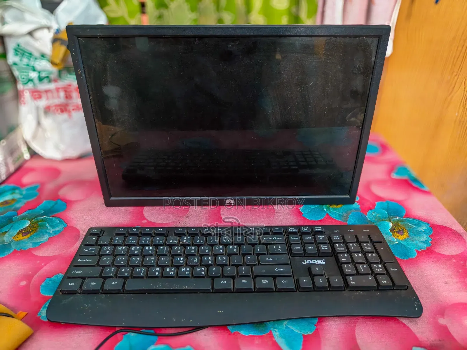 Desktop Computer 4GB Intel Core i3 HDD 1TB