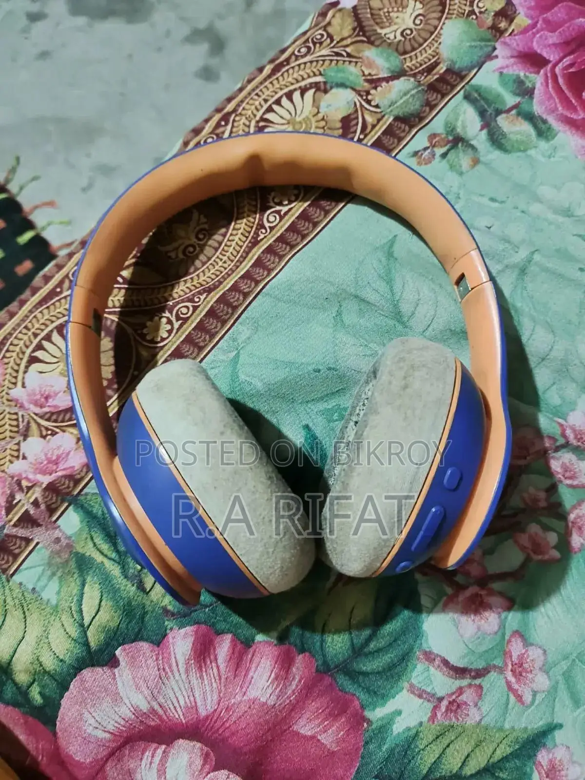 Anker SoundCore Life Q10 Headphone.