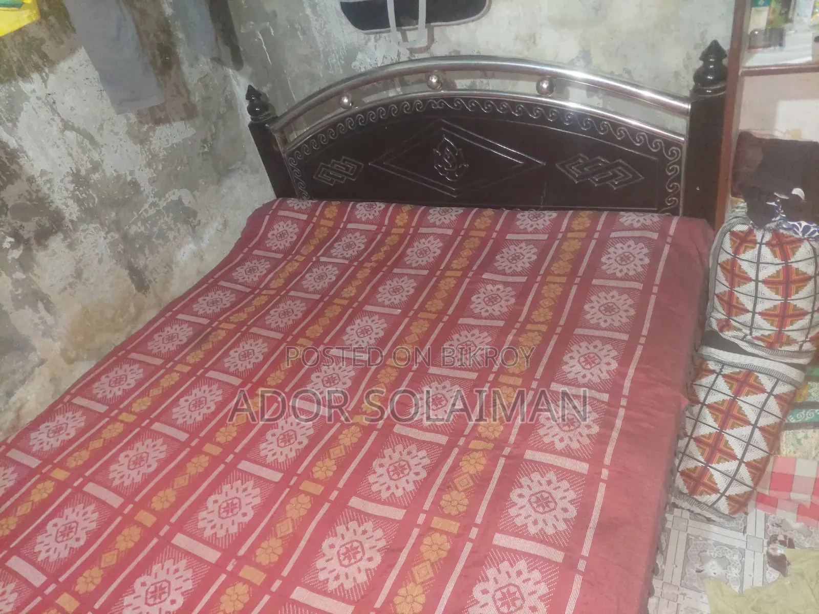 খাট বিক্রয়ের জন্য