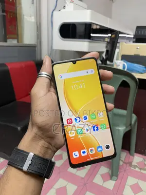 Vivo Y04 64 GB