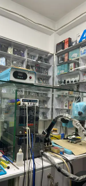Mobile Repair Shop Sale With Goods