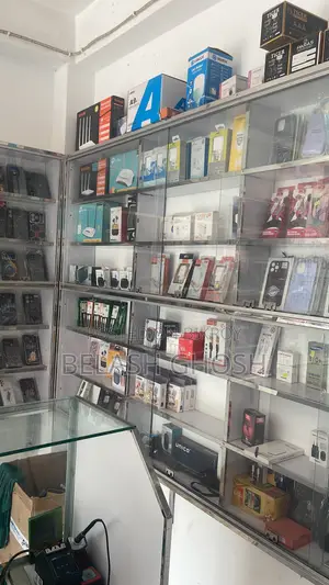 Mobile Repair Shop Sale With Goods
