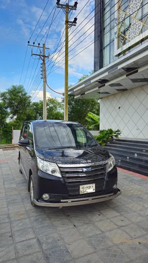 Toyota Noah 2016 Black