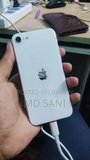Apple iPhone SE (2020) 64 GB White