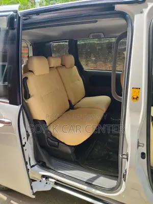 Toyota Sienta 1.5 All Wheel Drive 2012 White