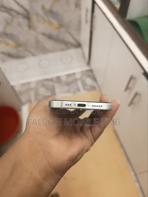 অ্যাপল আইফোন ১৫ ১২৮ জিবি হোয়াইট