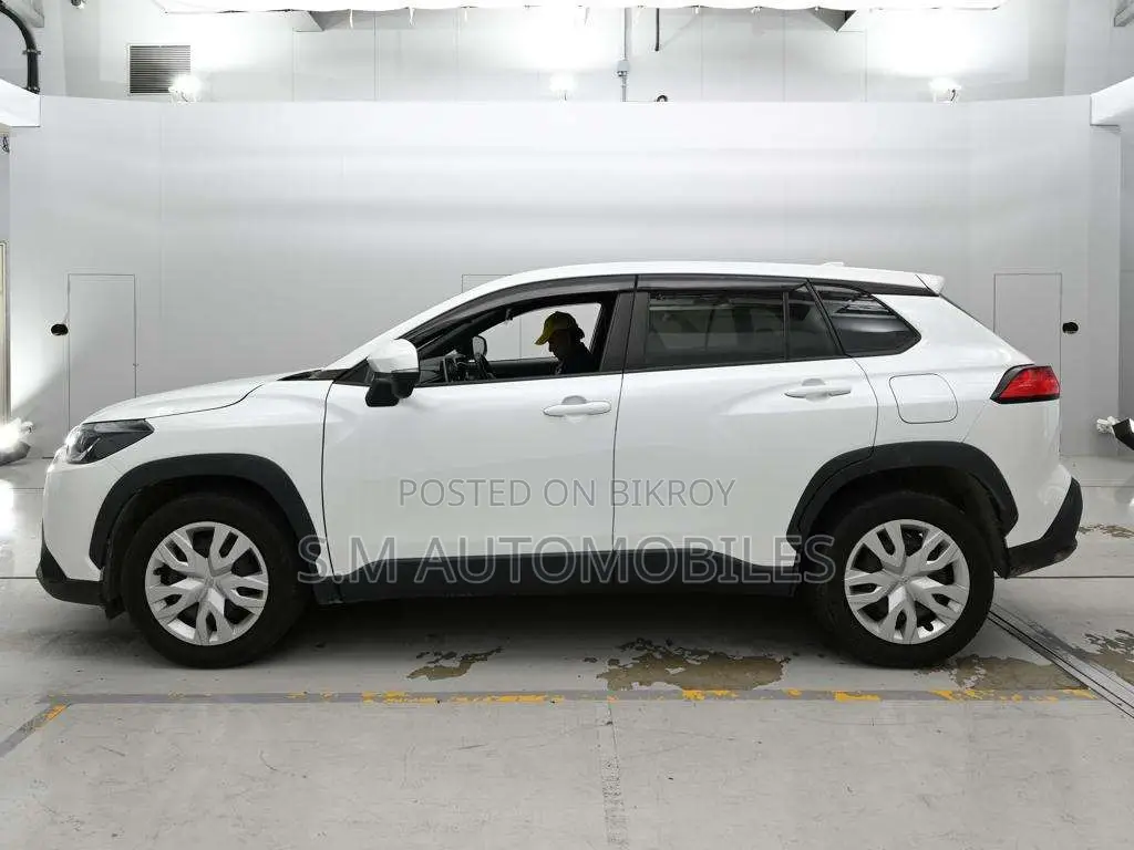 Toyota Corolla Cross 1.8 Hybrid AWD 2021 Pearl