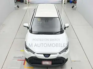 Toyota Corolla Cross 1.8 Hybrid AWD 2021 Pearl