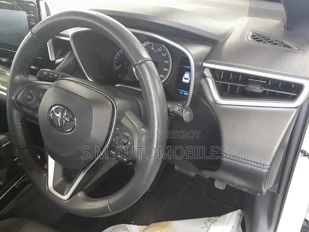 Toyota Corolla Cross 1.8 Hybrid AWD 2021 Pearl