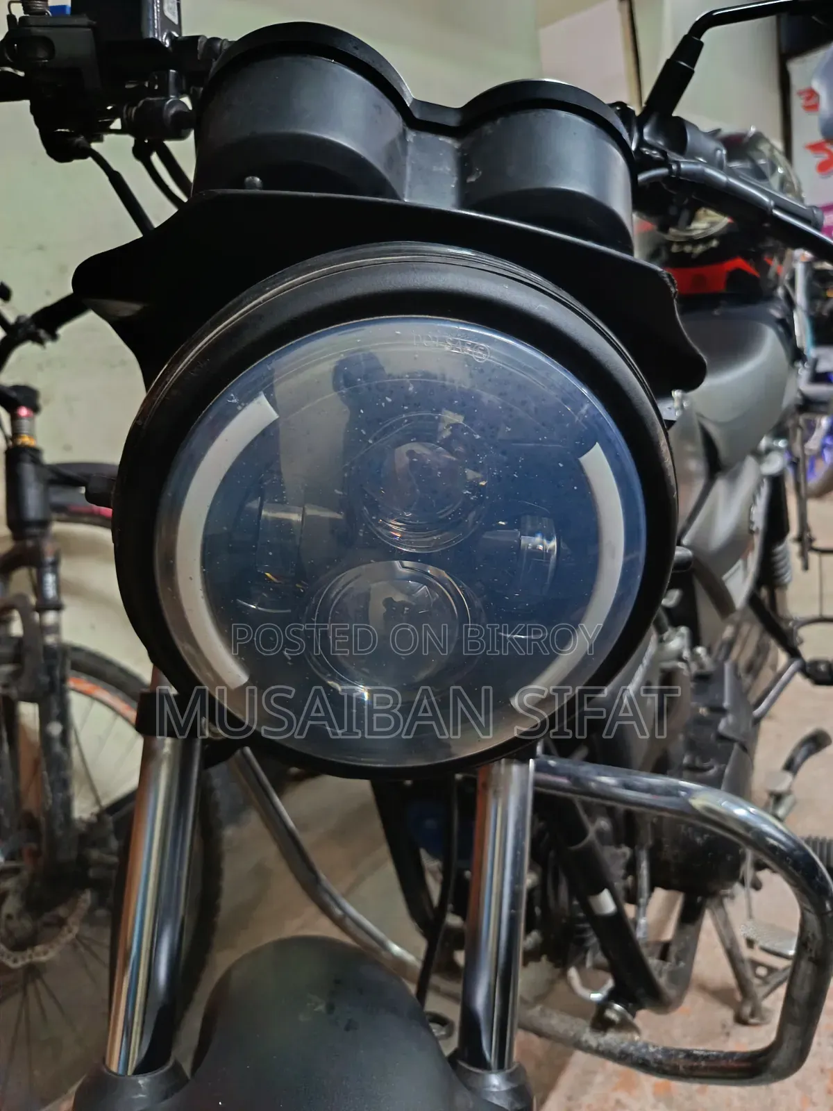 মোটরসাইকেল হেড ল্যাম্প
