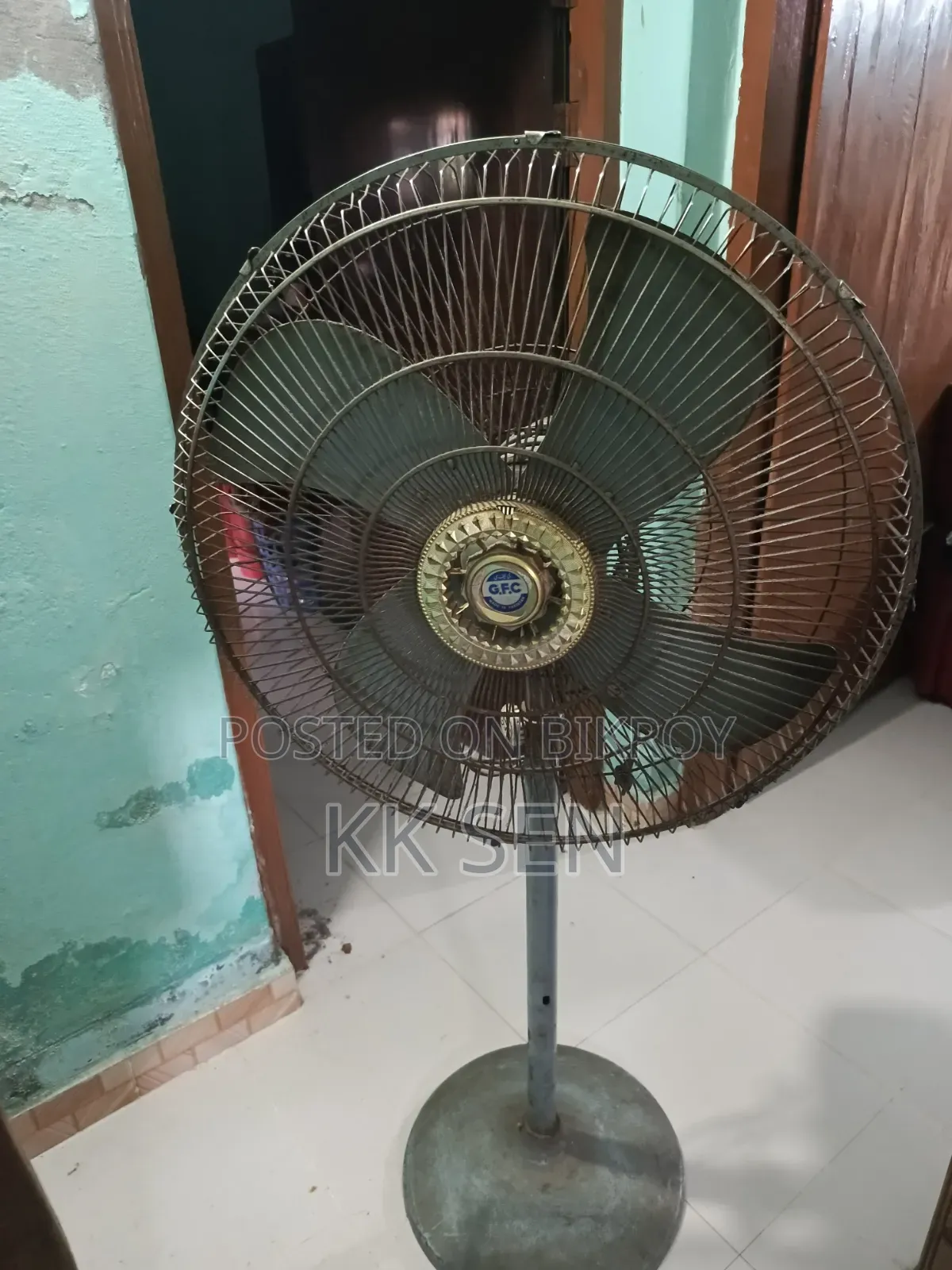 পুরাতন জিএফসি স্ট্যান্ড ফ্যান বিক্রয় – ভালো কন্ডিশন