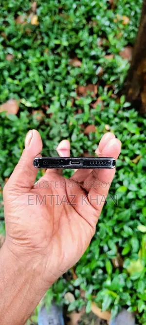 মোটরসাইকেল এজ প্লাস ২৫৬ জিবি ব্লু