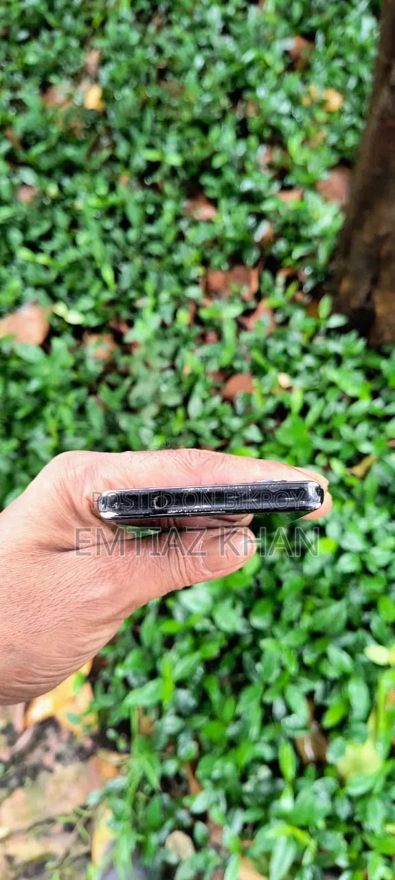 মোটরসাইকেল এজ প্লাস ২৫৬ জিবি ব্লু