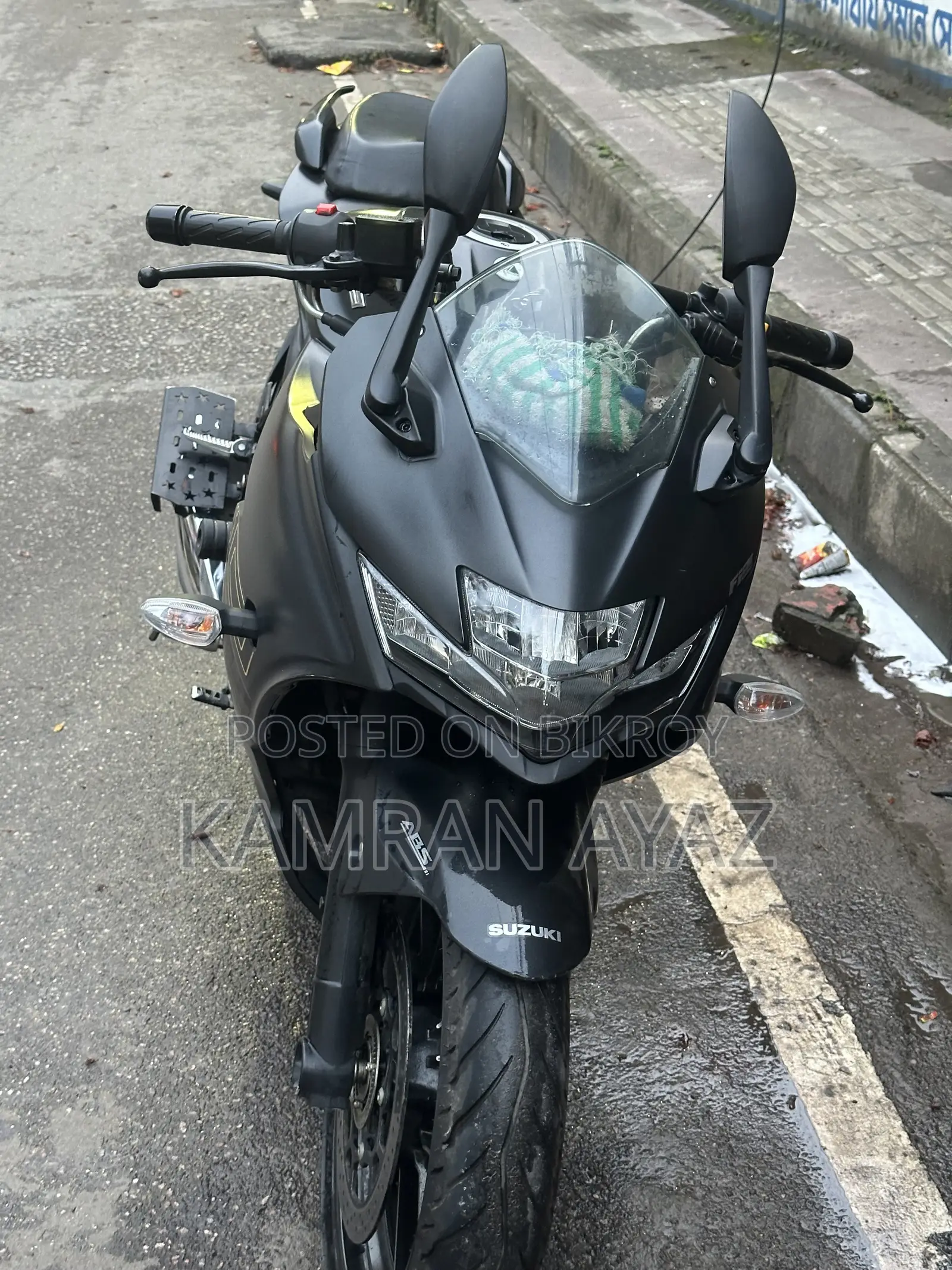 সুজুকি জিক্সার এসএফ ২৫০ ২০২৫ কালো