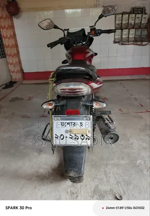 বাজাজ ডিসকভার ১২৫ ২০১৯ লাল