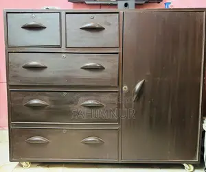 ড্রয়ার সহ সলিড কাঠের ওয়ার্ডরোব | বহুমুখী স্টোরেজ ক্যাবিনেট