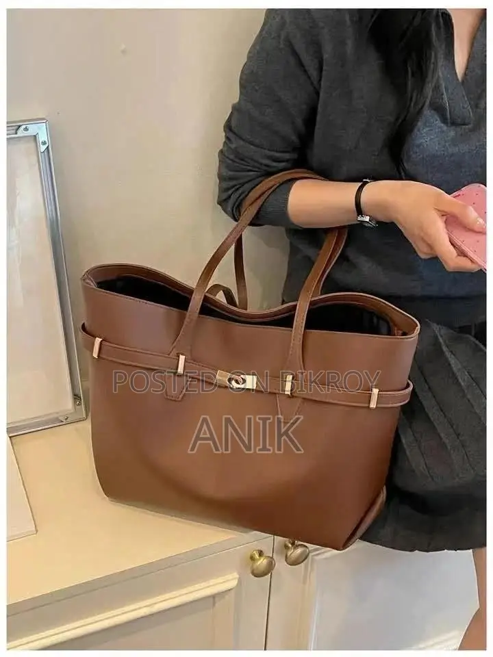 Urban Elegance Shoulder Bag