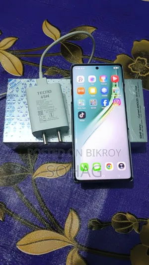 টেকনো ক্যামন ৪০ প্রো ৫জি ২৫৬ জিবি ব্ল্যাক