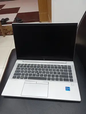 Laptop HP EliteBook 840 G8 16GB Intel Core i7 SSD 512GB