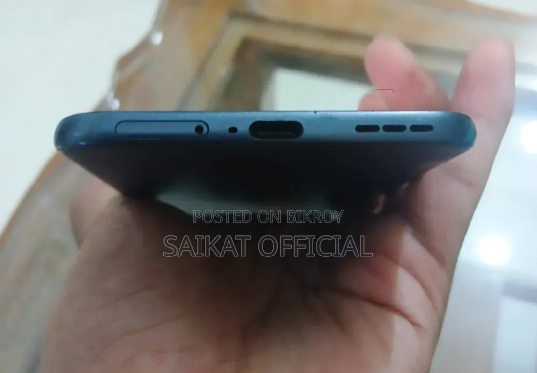 টেকনো পোভা স্লিম ৫জি ২৫৬ জিবি ব্ল্যাক