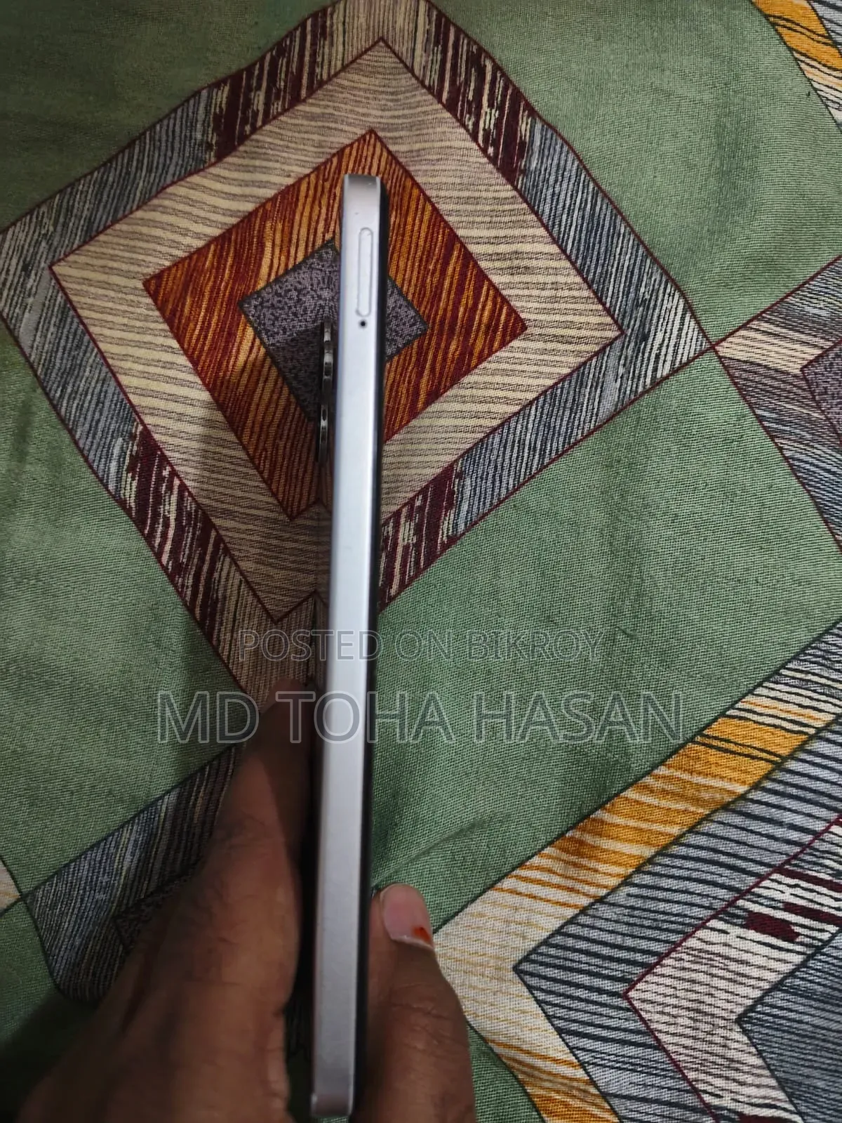 শাওমি রেডমি ১২ ৫জি ১২৮ জিবি হোয়াইট