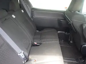টয়োটা নোয়া ২০২১ সিলভার