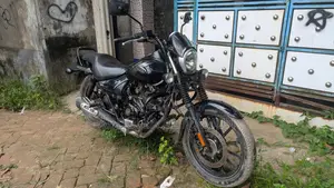 Bajaj Avenger 160 Street 2021 Black