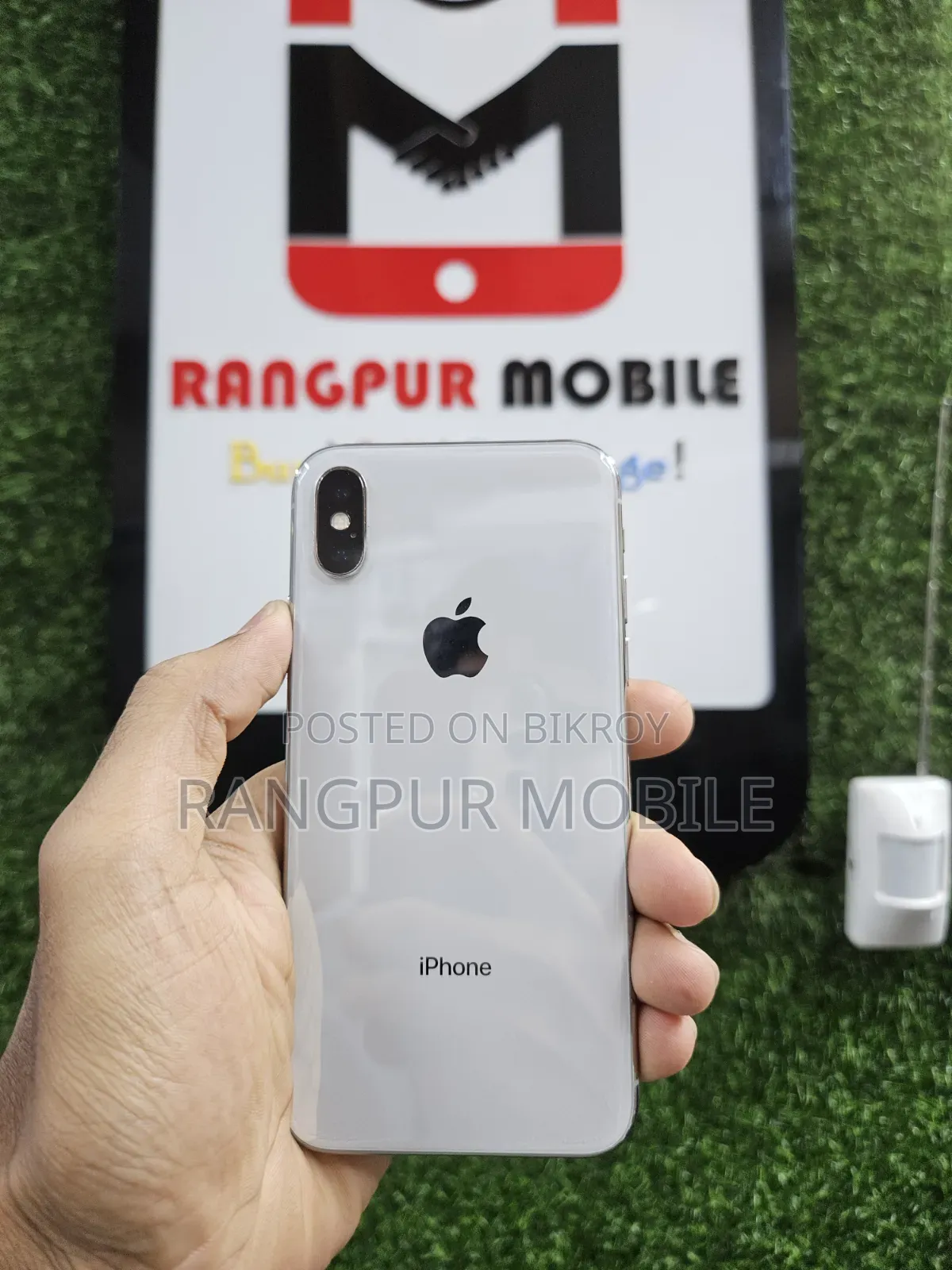 অ্যাপল আইফোন এক্সএস ২৫৬ জিবি হোয়াইট