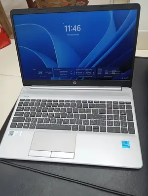Laptop HP 240 G9 8GB Intel Core i3 SSD 512GB