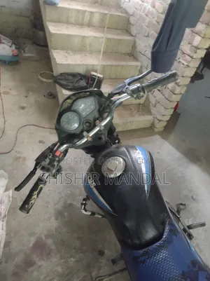 টিভিএস মেট্রো ২০১৪ নীল